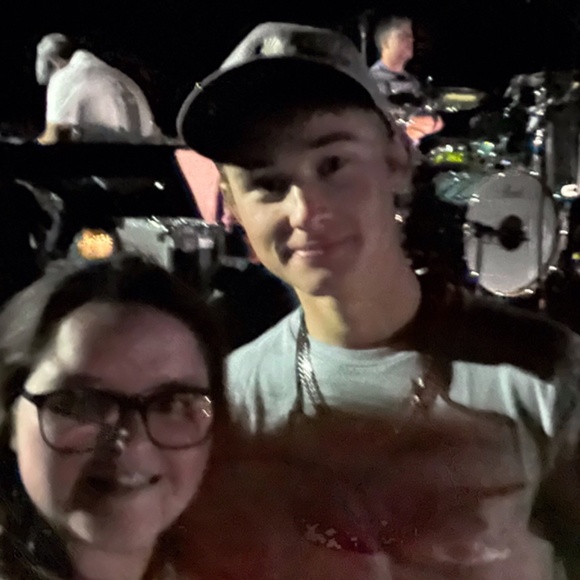 Meet your Posher, Tinley - Picture 5 of 17